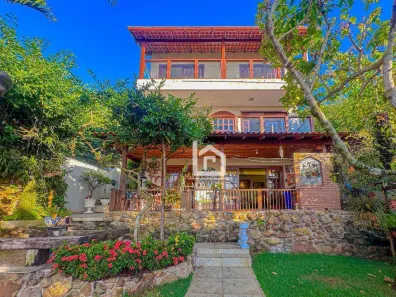 Casa com 4 Quartos à venda, 280m² no Praia da Costa, Vila Velha