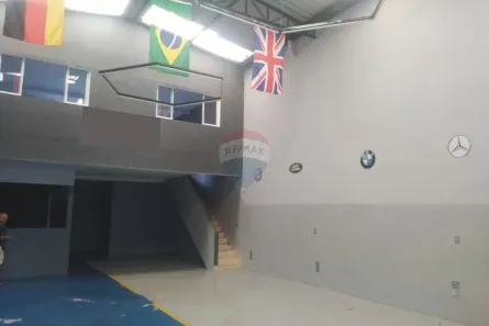 Galpão/Depósito/Armazém para alugar, 210m² no Vila Mangalot, São Paulo