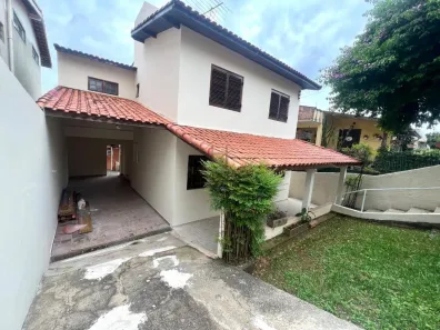Casa com 5 Quartos para alugar, 200m² no Jardim Nomura, Cotia
