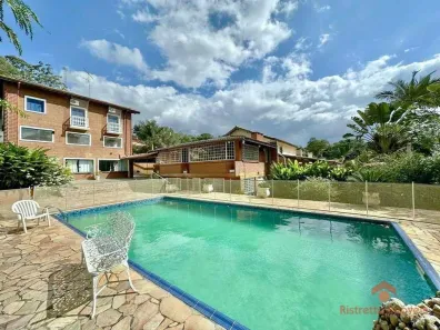Casa de Condomínio com 5 Quartos para venda ou aluguel, 650m² no Parque Dom Henrique, Cotia