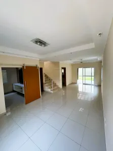 Sobrado com 3 Quartos à venda, 192m² no Loteamento Villa Branca, Jacareí