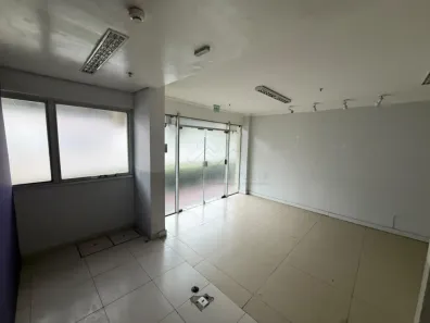 Ponto Comercial para alugar, 682m² no Jardim, Santo André