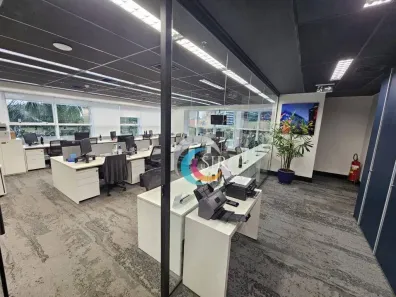 Sala Comercial para alugar, 266m² no Santo Amaro, São Paulo
