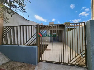 Casa com 2 Quartos à venda, 68m² no Conjunto Habitacional Santiago II, Londrina