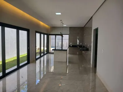 Casa com 3 Quartos à venda, 215m² no Anápolis City, Anápolis
