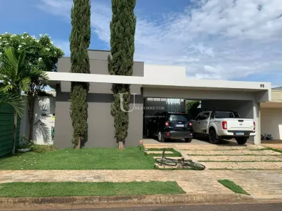 Casa de Condomínio com 3 Quartos à venda, 210m² no Jardim Botânico, Uberlândia