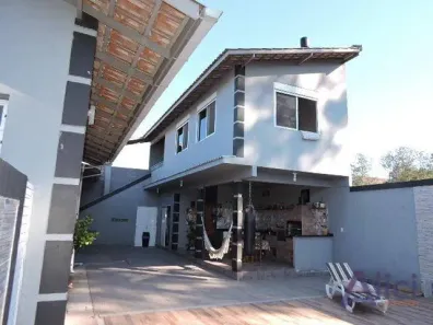 Casa com 3 Quartos à venda, 233m² no Morro das Pedras, Florianópolis