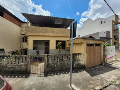 Casa com 2 Quartos à venda, 116m² no São Mateus, Juiz de Fora