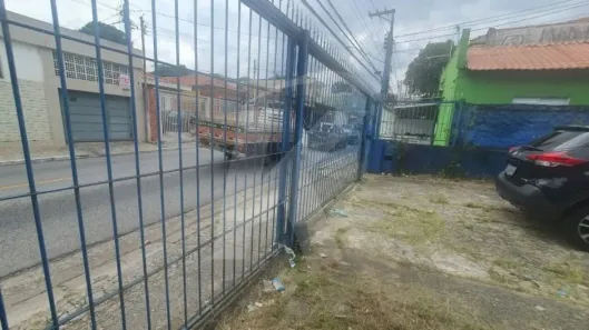 Casa com 3 Quartos para alugar, 300m² no Vila Mazzei, São Paulo