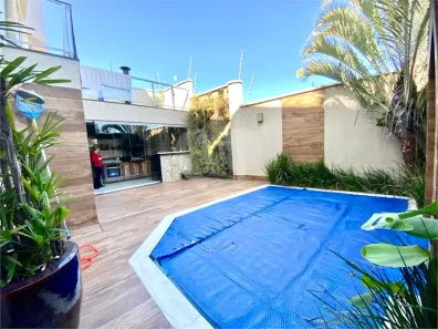 Casa com 3 Quartos à venda, 200m² no Parque São Domingos, São Paulo