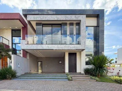 Casa de Condomínio com 3 Quartos à venda, 220m² no Parque Verde, Cascavel