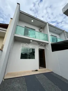 Sobrado com 2 Quartos à venda, 68m² no Nova Brasília, Joinville