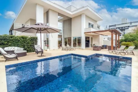 Casa com 5 Quartos à venda, 500m² no Daniela, Florianópolis