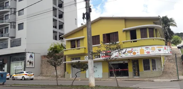 Ponto Comercial com 4 Quartos à venda, 700m² no Centro, Antônio Prado