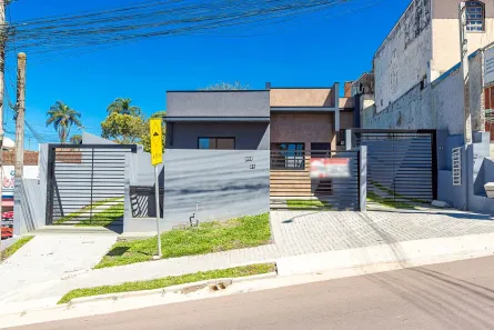 Casa com 3 Quartos à venda, 61m² no Santa Cândida, Curitiba