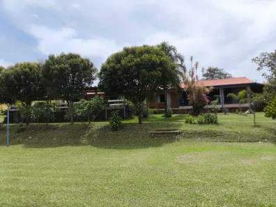 Fazenda/Sítio com 3 Quartos à venda, 164560m² no , Cajuru