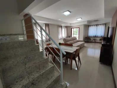 Casa de Condomínio com 3 Quartos à venda, 135m² no Granja dos Cavaleiros, Macaé