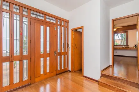 Casa com 3 Quartos à venda, 306m² no Três Figueiras, Porto Alegre