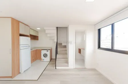 Apartamento com 2 Quartos para alugar, 45m² no Rebouças, Curitiba