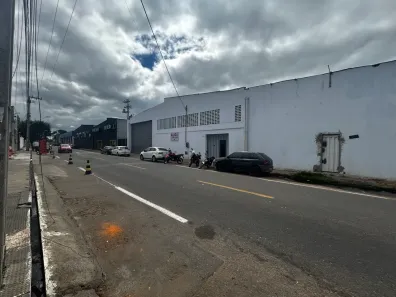 Galpão/Depósito/Armazém com 2 Quartos para alugar, 660m² no Tiradentes, Juazeiro do Norte