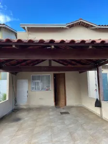 Casa de Condomínio com 3 Quartos à venda, 150m² no Residencial Flórida, Goiânia