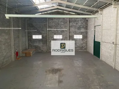 Galpão/Depósito/Armazém para alugar, 1100m² no Taboão, São Bernardo do Campo