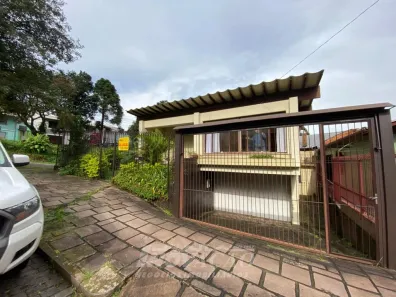 Casa com 3 Quartos à venda, 254m² no Medianeira, Caxias do Sul