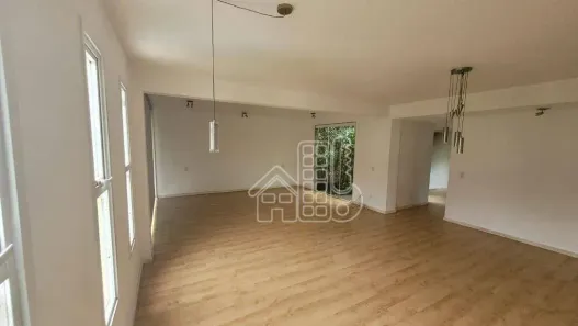 Casa com 4 Quartos para alugar, 251m² no São Francisco, Niterói
