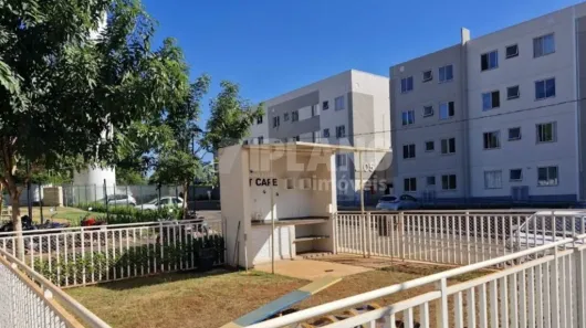 Apartamento com 2 Quartos à venda, 39m² no Jardim Brasília (Vila Xavier), Araraquara