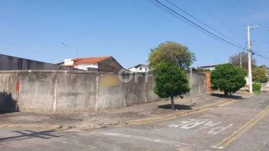 Lote/Terreno à venda, 300m² no Parque São Quirino, Campinas