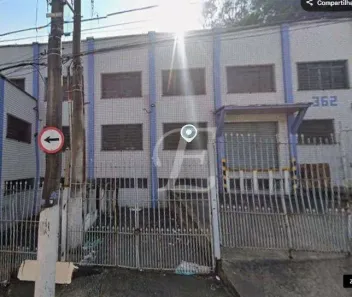Galpão/Depósito/Armazém à venda, 2400m² no Vila Carbone, São Paulo