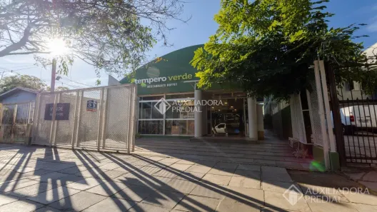Imóvel Comercial com 6 Quartos à venda, 347m² no Navegantes, Porto Alegre