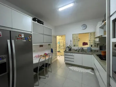 Casa de Condomínio com 3 Quartos à venda, 128m² no Bandeirantes, Londrina