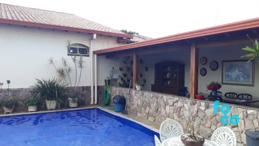 Casa com 5 Quartos à venda, 330m² no Tibery, Uberlândia