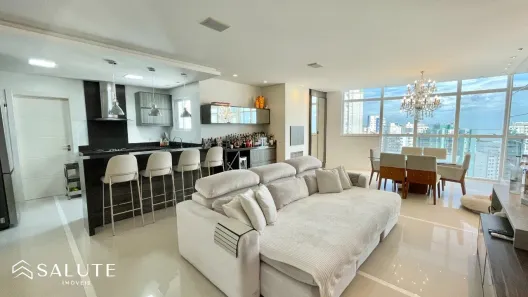 Apartamento com 3 Quartos para alugar, 130m² no Centro, Balneário Camboriú