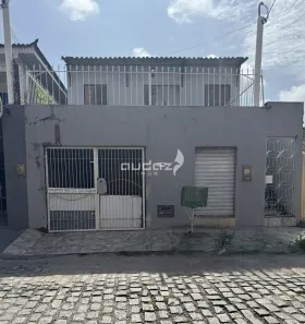 Sobrado com 3 Quartos à venda, 249m² no Lagoa Nova, Natal