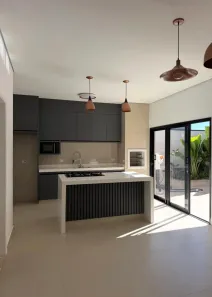 Casa com 3 Quartos para venda ou aluguel, 135m² no Vila Leme, Paranapanema