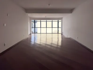 Apartamento com 4 Quartos para alugar, 342m² no Centro, Juiz de Fora