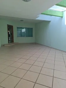 Sobrado com 2 Quartos para alugar, 160m² no Vila Canero, São Paulo