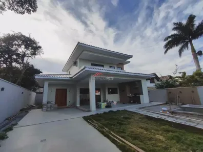 Casa de Condomínio com 3 Quartos à venda, 197m² no Caravelas, Armação dos Búzios