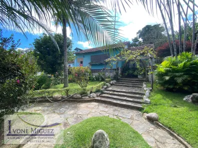 Fazenda/Sítio com 5 Quartos à venda, 273m² no Arcozelo, Paty do Alferes