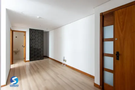 Sala Comercial com 3 Quartos à venda, 35m² no Boa Vista, Porto Alegre