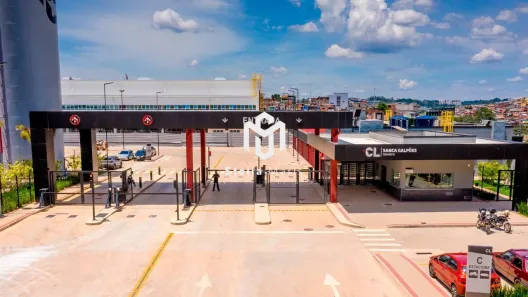 Galpão/Depósito/Armazém para alugar, 2023m² no Padroeira, Osasco