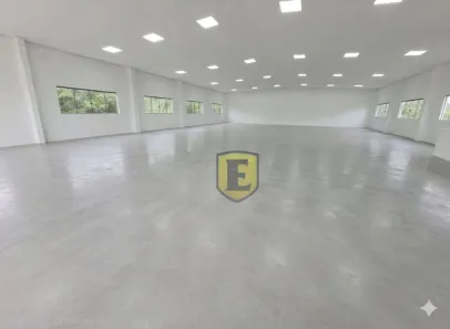 Sala Comercial para alugar, 450m² no Tirirical, São Luís