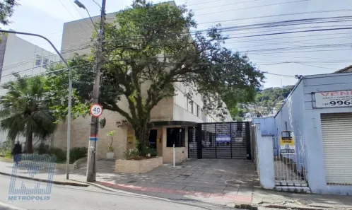 Apartamento com 2 Quartos para alugar, 44m² no Centro, Florianópolis