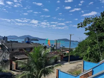 Casa com 2 Quartos à venda, 96m² no Balneário Gardem Mar, Caraguatatuba