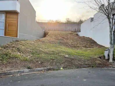 Lote/Terreno à venda, 303m² no Lenheiro, Valinhos