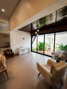 Casa com 3 Quartos para alugar, 280m² no Ribeirão do Lipa, Cuiabá