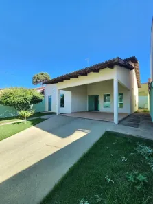 Casa com 3 Quartos à venda, 300m² no Parque das Flores, Goiânia
