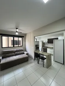 Apartamento com 2 Quartos para alugar, 65m² no Zona 07, Maringá